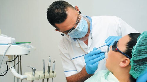 обследование для удаления зуба