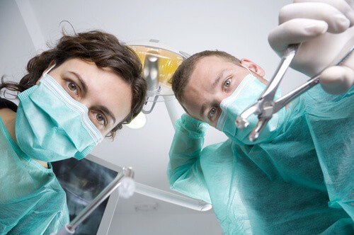 Стоматолог-хирург